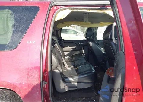 2007 Chevrolet Suburban 1500 Ltz из США, поврежденный, VIN 1GNFK16337J234446